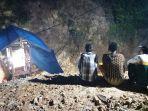 20210627-lokasi-tambang-dua-orang-tertimbun-tanah-di-kelapa-kampit.jpg