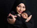 20220405-aurel-hermansyah-dan-baby-ameena.jpg