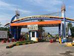 20221002-Pintu-Gerbang-Menuju-Area-PT-Pelindo-Regional-2-Tanjungpandan-pada-Minggu-2102022.jpg