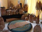 20230208-Produk-Kerajinan-dari-Lidi-Nipah-yang-Diproduksi-Deshanda-Craft.jpg