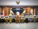 20230612_Sebanyak-11-pemenang-menerima-penghargaan-Paritrana-Award-2023.jpg