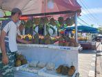 20230803-Lapak-pedagang-durian.jpg