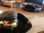 20230907-Burger-Hitam.jpg