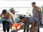 20230913_Personel-Polresta-Pangkalpinang-menyalurkan-bantuan-air-bersih.jpg