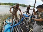 Masih Saja Membandel, Pol PP Bongkar Paksa 6 Unit TI Sebu di Dam 1 Pemali Bangka