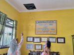 20240514-Guru-SDN-62-Pangkalpinang-tunjukkan-kondisi-plafon-yang-dijebol-pencuri.jpg