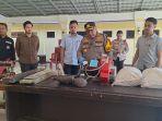 20240926-Barang-bukti-yang-disita-pada-kasus-smelter-timah-ilegal-di-Gantung.jpg