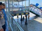 20241018-Wakapolres-Bangka-Barat-meninjau-dermaga-kapal-cepat-Pelabuhan-Tanjungkalian.jpg