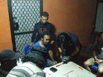 20241101-Polisi-bekuk-pengedar-togel-di-lokalisasi-Sambung-Giri-Bangka.jpg