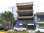 Gedung 4 Lantai di Jalan Sudirman Pangkalpinang Miring, Pemilik Laporkan Kontraktor ke Polda Babel