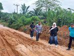 20250119-Jalan-Rusak-di-Desa-Delas-dan-Desa-Nyelanding-Bangka-Selatan.jpg