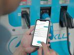 20250210-PLN-MOBILE-Tampilan-salah-satu-fitur-di-menu-Electric-Vehicle-Digital-Services.jpg<pf>20250210-ILUSTRASI-Petugas-PLN-melakukan-pengecekan-kWh-meter.jpg