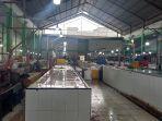 belitung/20250403-Lapak-penjualan-ikan-di-Pasar-Lipat-Kijang-Manggar-Belitung-Timur-masih-sepi.jpg
