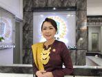 20250701-Ketua-DPRD-Kabupaten-Belitung-Vina-Cristyn-Ferani-memakai-baju-adat-Belitung.jpg