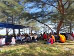 20250930-Doa-bersama-untuk-Zira-Aprilia-di-Pantai-Menara-Beltim.jpg