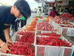 Aktivitas-jual-beli-komoditas-bumbu-dapur-dan-cabai-rawit-di-Pasar-Air-Itam-Pangkalpinang.jpg