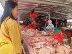 Aktivitas-jual-beli-pedagang-ayam-di-Pasar-Pembangunan-Pangkalpinang-Rabu-146.jpg
