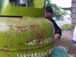 Ilustrasi-warga-memanfaatkan-tabung-gas-3-kilogram-atau-gas-melon.jpg