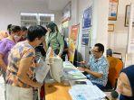 Penyaluran-bantuan-cadangan-beras-pemerintah-CBP-di-Kantor-Pos-Pangkalpinang-beberapa-waktu-lalu.jpg