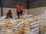 Perum-Bulog-Cabang-Bangka-mencatat-stok-beras-per-15-Juni-2023-sebanyak-408-ton.jpg
