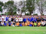 Tim-dan-official-PS-Beltim-foto-bersama-usai-bertanding-dalam-laga-lanjutan.jpg