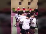 aksi-penari-tiang-di-sekolah-taman-kanak-kanak-yang-menjadi-viral-di-media-sosial_20180904_213523.jpg