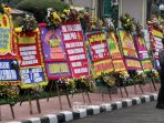 anggota-polri-berjaga-di-depan-mabes-polri_20170504_112640.jpg