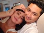 dewi-perssik-dan-suaminya-angga-wijaya_20180523_113825.jpg