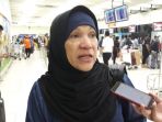 dorce-gamalama-di-bandara-soekarno-hatta-saat-hendak-berangkat-ke-palu_20181008_123023.jpg