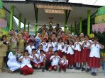 foto-bersama-pada-acara-penilaian-evaluasi_20180919_091033.jpg