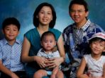 foto-keluarga-ahok_20180206_180043.jpg