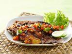 ikan-bakar-bumbu-kacang-menu-makan-malam-spesial.jpg