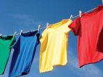 ilustrasi-memjemur-pakaian.jpg