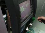 Bobol Mesin ATM Tanpa Modal, Pasutri Ini Raup Uang Rp 170 Juta Cuma Pakai Tusuk Gigi Bekas