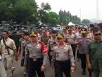 kapolri-memantau-demo-ahok-di-sekitar-monas_20161104_133612.jpg