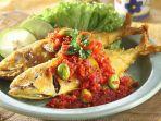 kembung-goreng-tepung-sambal-petai-bikin-ketagihan.jpg