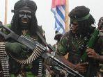 kkb-papua-pamer-senjata.jpg
