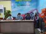 konfrensi-pers-covid-19-di-belitung-timur.jpg