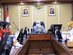 menaker-ida-fauziah-didatangi-buruh-kasbi.jpg