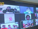 para-perawat-di-rspad-gatot-soebroto-melakukan-video-conference.jpg