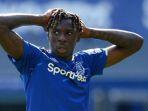 penyerang-everton-moise-kean.jpg