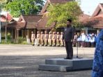 pj-bupati-belitung-menjadi-inspektur-upacara-peringkatan-hardiknas_20180502_122135.jpg