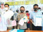 polres-metro-jakarta-pusat-merilis-kasus-dokter-palsu-di-kantor.jpg