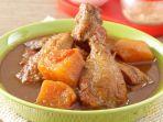 sajian-semur-ayam-kentang.jpg