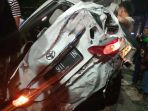 sedan-corolla-yang-ditumpangi-pjr-saat-mengalami-kecelakaan-tunggal_20181029_075838.jpg
