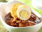 semur-telur-bumbu-iris-menu-anti-repot-untuk-menu-sahur-dan-buka-puasa.jpg