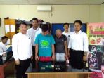 tersangka-narkoba_20170814_133815.jpg