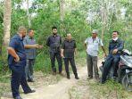tinjauan-lahan-perkebunan-karet-oleh-pansus-dprd-beltim-beberapa-waktu-lalu.jpg