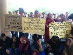tolak-tambang-1022020.jpg