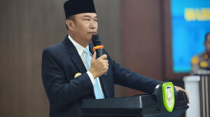 Bupati Kepahiang saat melantik pejabat eselon II